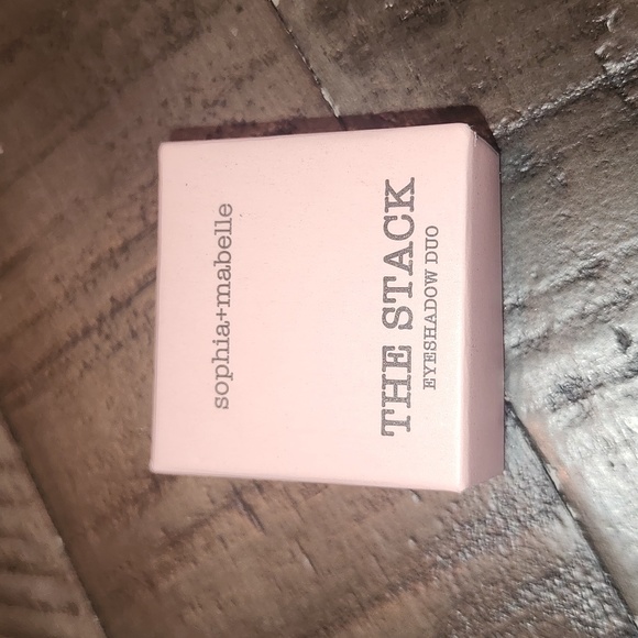 🆕️Sophia Mabelle Stack- Berry Spritz - Picture 4 of 5